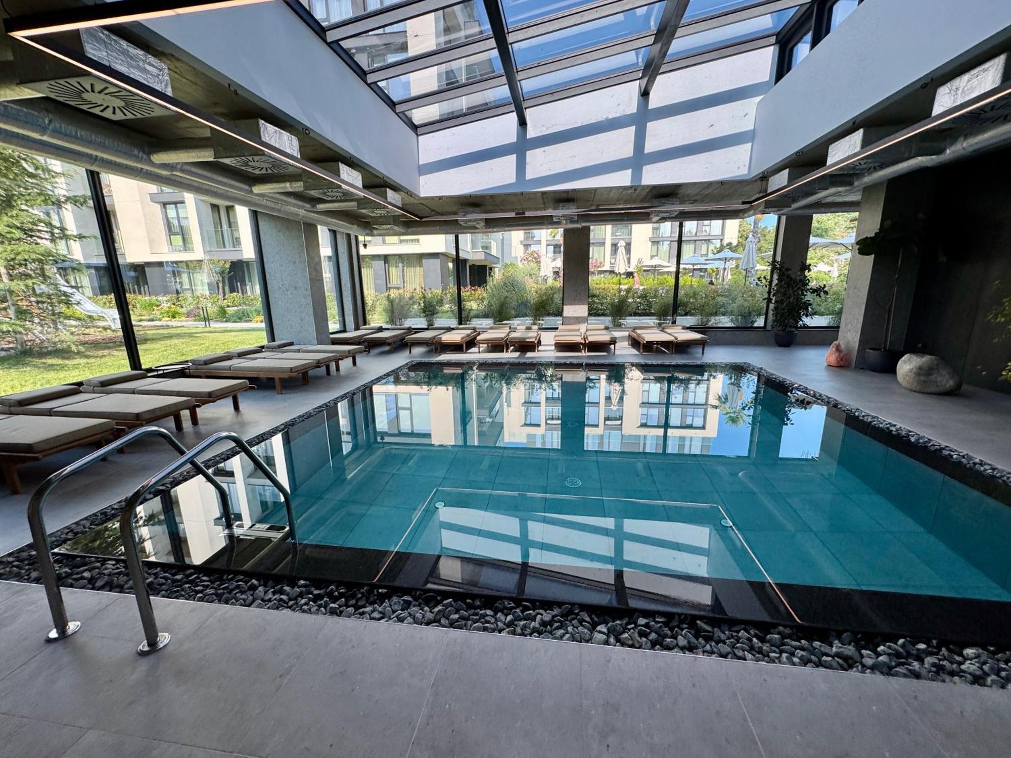 Daire Pool View Azur Deluxe & *