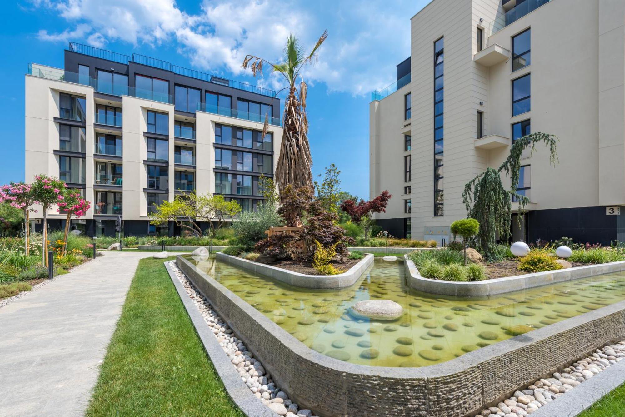 Pool View Azur Deluxe & Appartamento